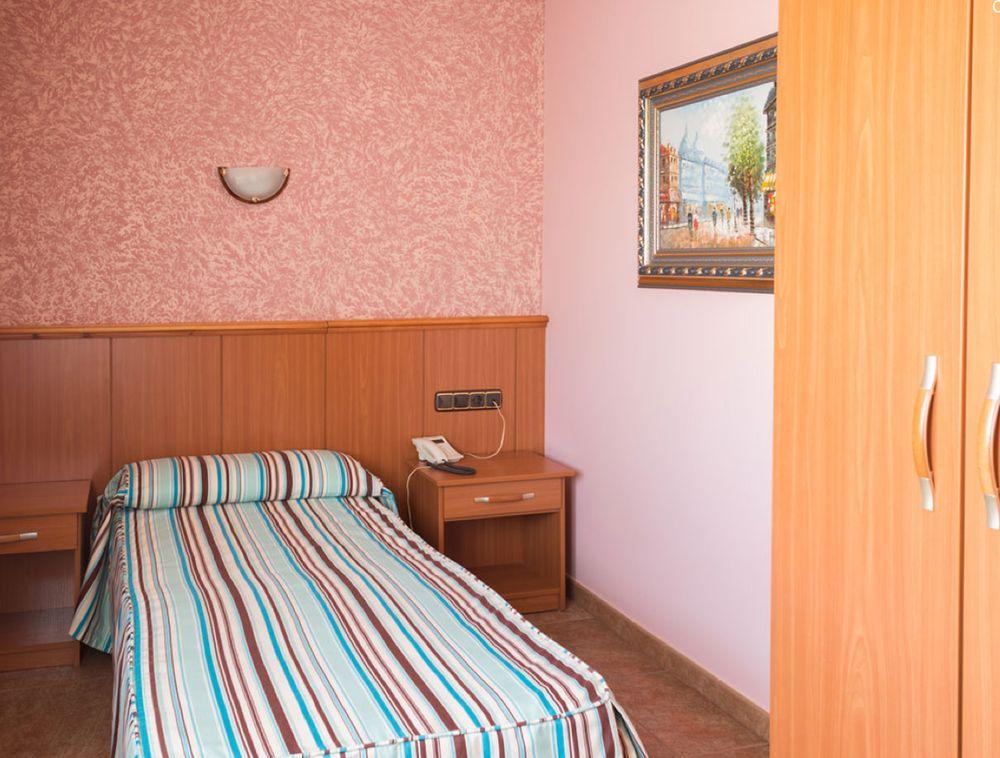 טורדסיאס Hotel Real De Castilla מראה חיצוני תמונה