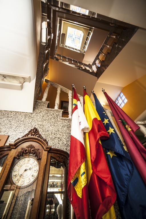 טורדסיאס Hotel Real De Castilla מראה חיצוני תמונה