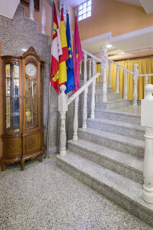 טורדסיאס Hotel Real De Castilla מראה חיצוני תמונה