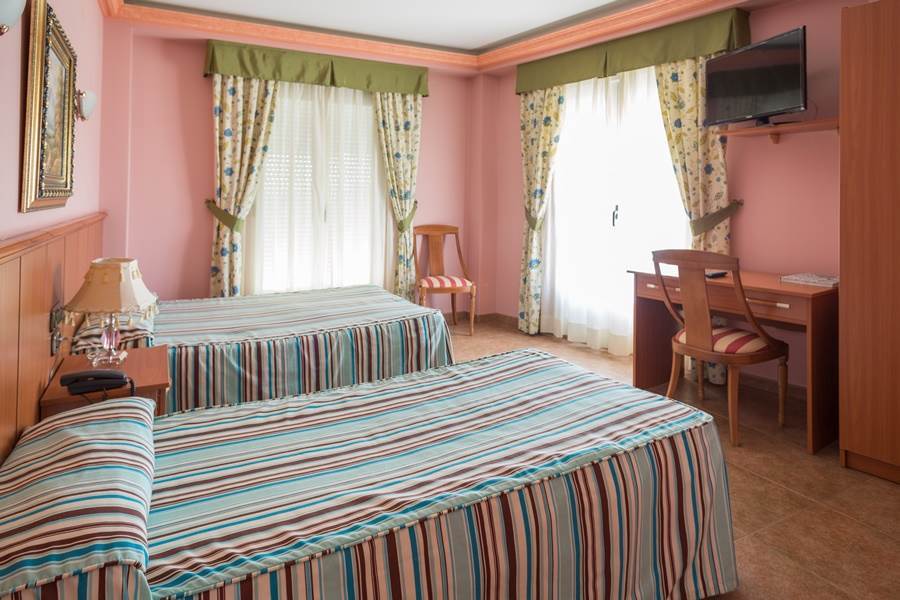 טורדסיאס Hotel Real De Castilla מראה חיצוני תמונה