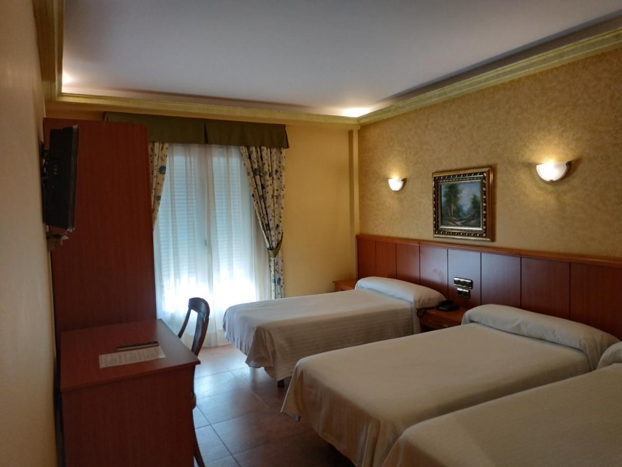 טורדסיאס Hotel Real De Castilla מראה חיצוני תמונה