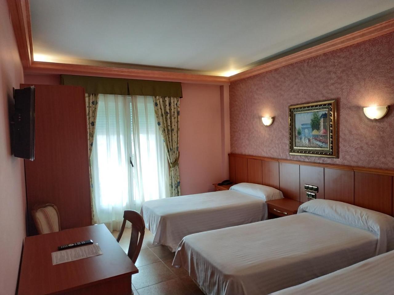 טורדסיאס Hotel Real De Castilla מראה חיצוני תמונה