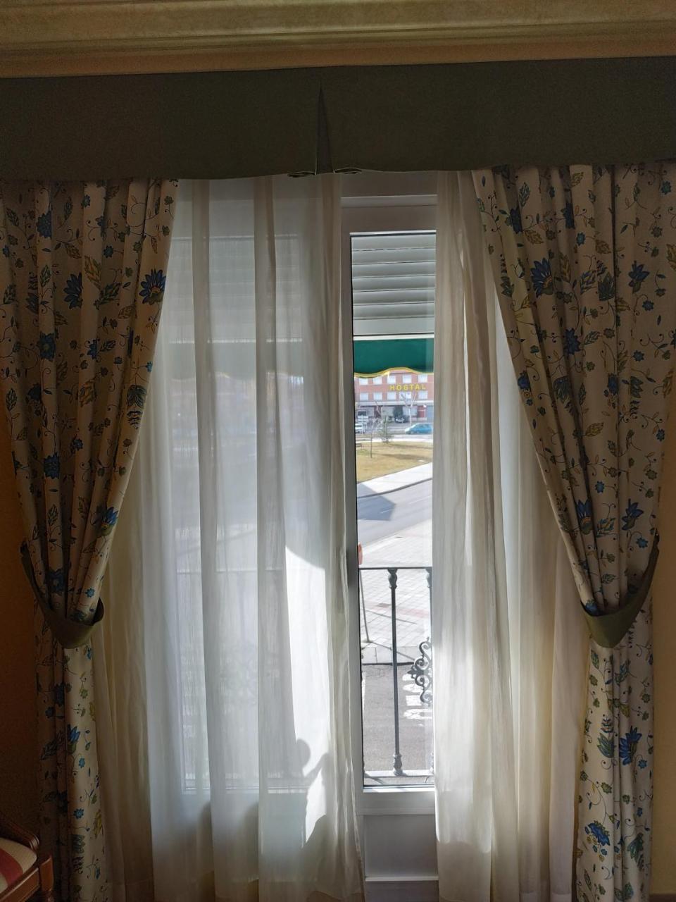 טורדסיאס Hotel Real De Castilla מראה חיצוני תמונה